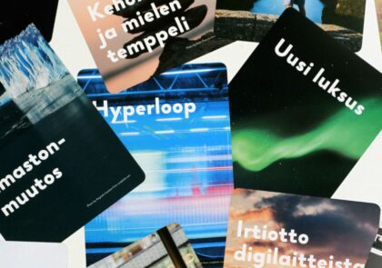 Kuvassa Trendikortteja, jotka auttavat ideoimaan tulevaisuuden matkailupalveluja