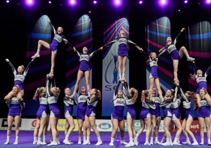 Kuvituskuva Black diamond cheerleading joukkueesta