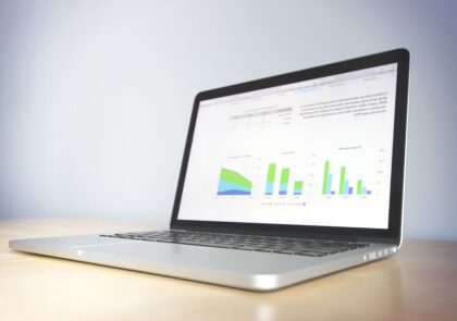 Työkykyjohtaminen on tiedolla johtamista. Työkykyjohtamisessa hyödynnettävää tietoa on esimerkiksi sairauspoissaolot, varhaisen tuen keskustelut, työhyvinvointikyselyt, läheltä piti –tilanteet, työterveyshuollon tuottama tieto, työpaikkaselvitykset ja riskien arviointi.