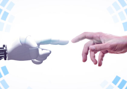 Kuvituskuvassa robotin ja ihmisen käden etusormet kurottavat toisiaan kohden.