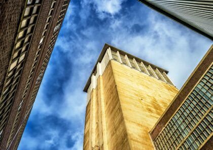 Kuvituskuva rakennuksesta