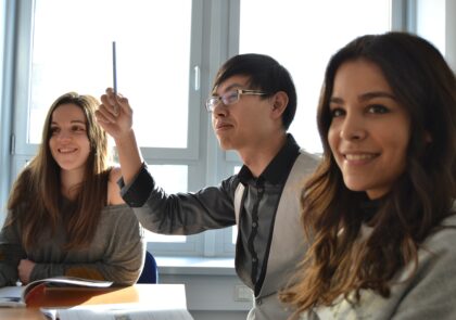 student-professional-conversation-education-team-students-1078565-pxhere.com