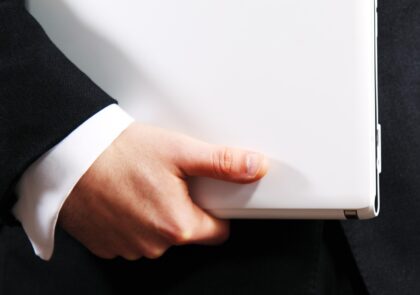 laptop-computer-writing-work-hand-man-1260780-pxhere.com