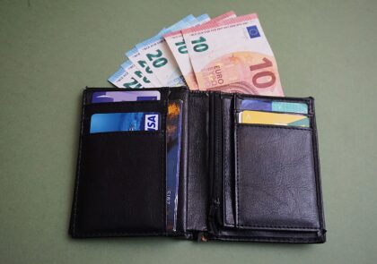 leather-europe-money-business-wallet-brand-596773-pxhere.com