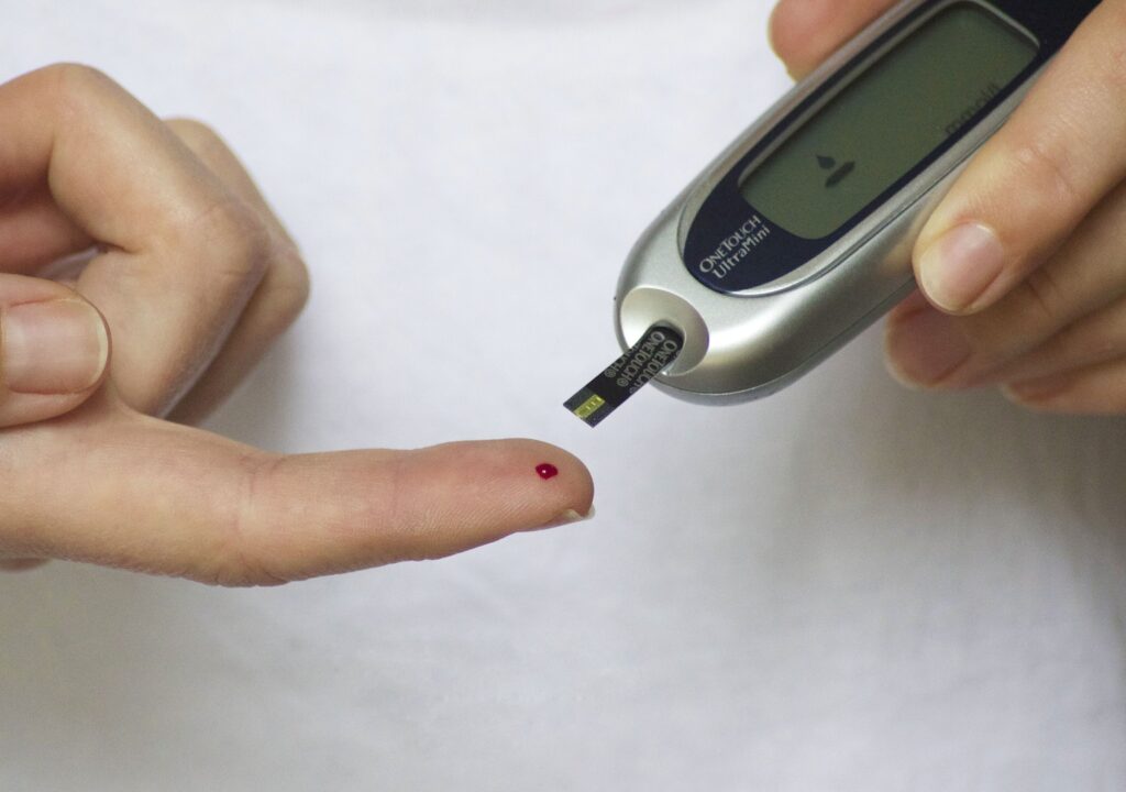 hand-finger-equipment-meter-nail-measurement-726931-pxhere.com