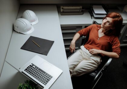 pexels-thirdman-5583615