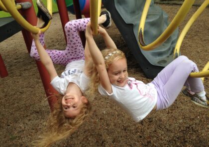 people-play-equipment-park-child-leisure-801535-pxhere.com