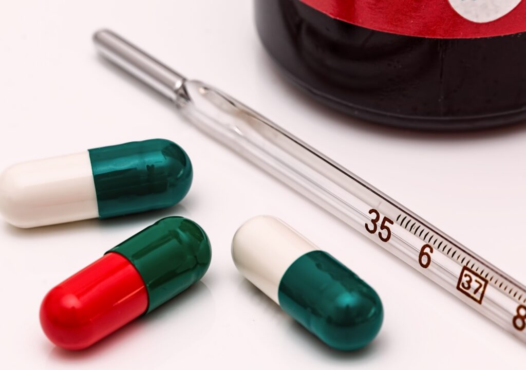 cold-winter-tablet-medicine-health-lip-1073113-pxhere.com