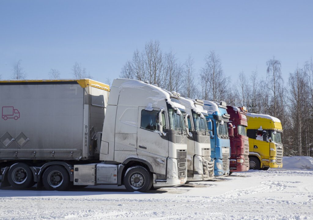 trucks-logistics-03-2023-001