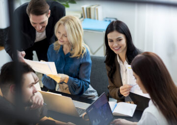 interview-candidate-hiring-office-hr-electronic-device-1704934-pxhere.com