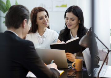 remote-interview-video-hr-laptop-electronic-device-1704950-pxhere.com
